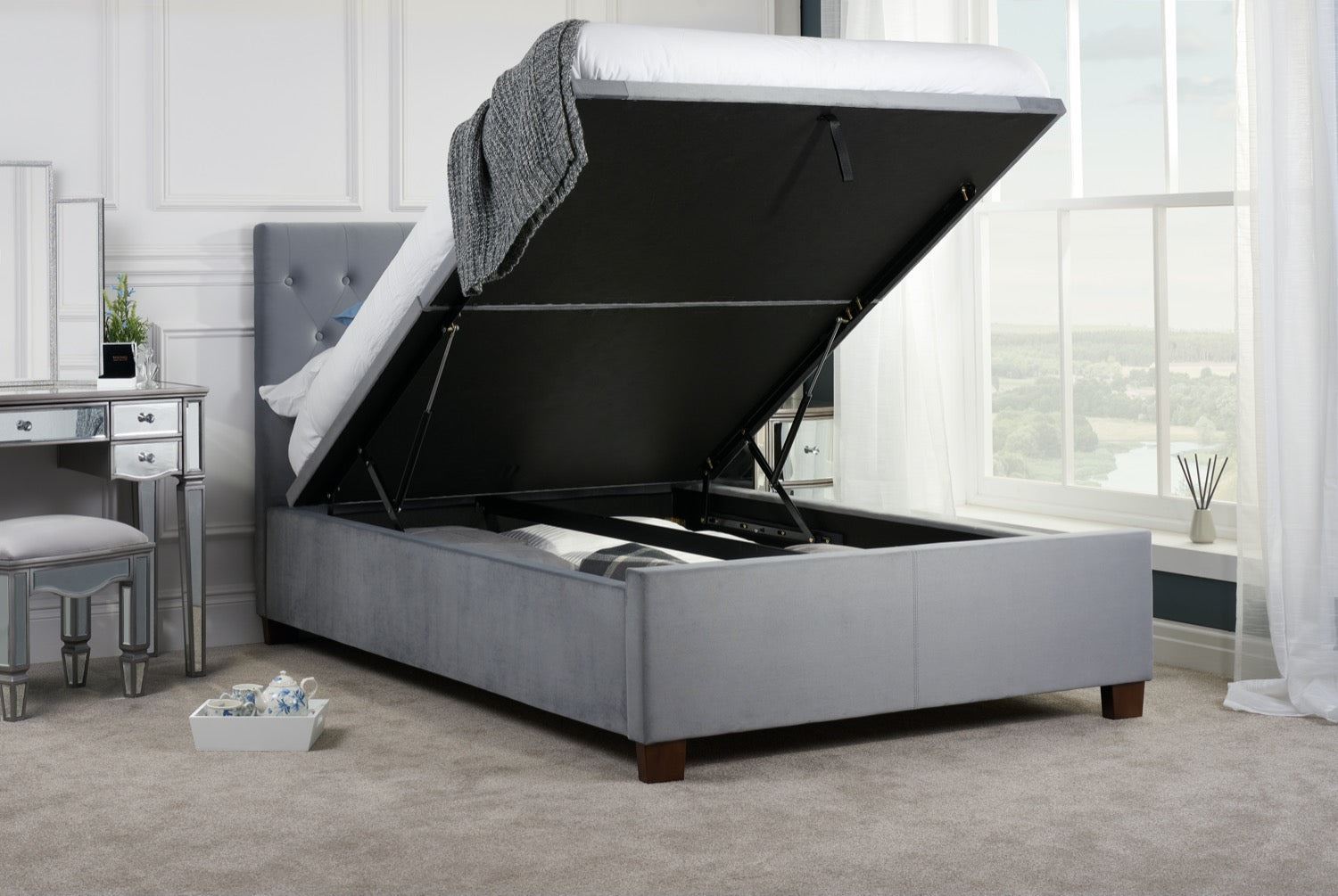 Cologne Ottoman Bed Grey