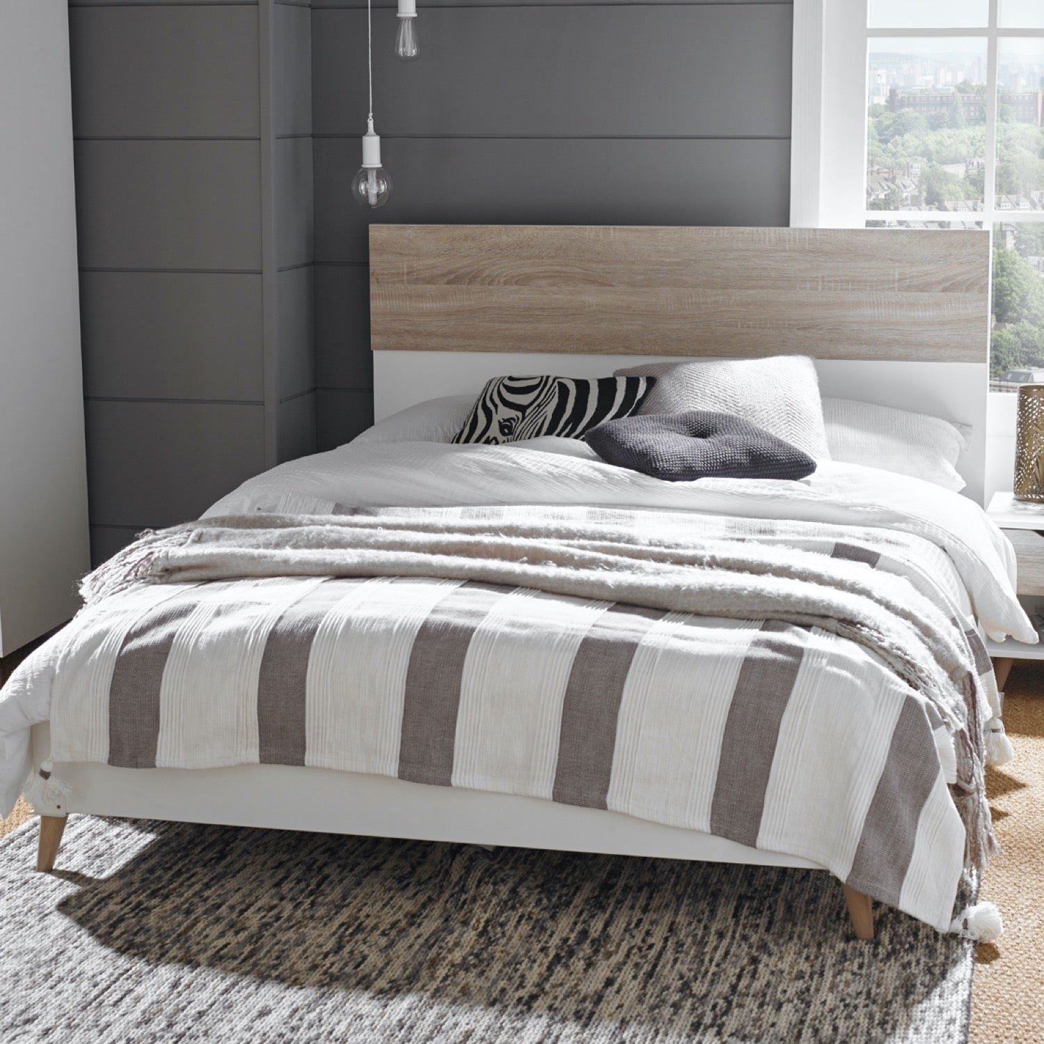 Stockholm Bed - White - Oak