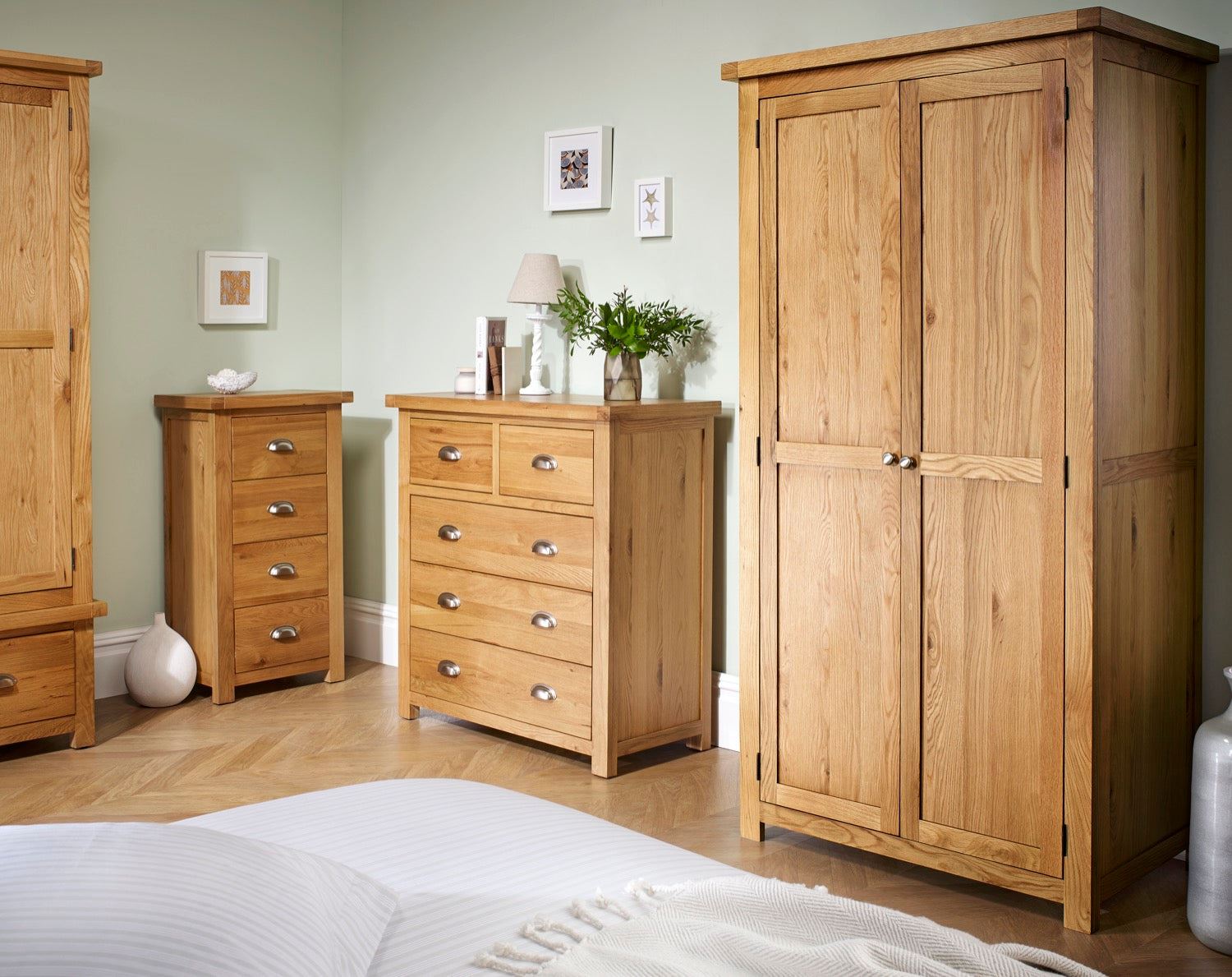 Woburn Large 3 Drawer Bedside - Oak