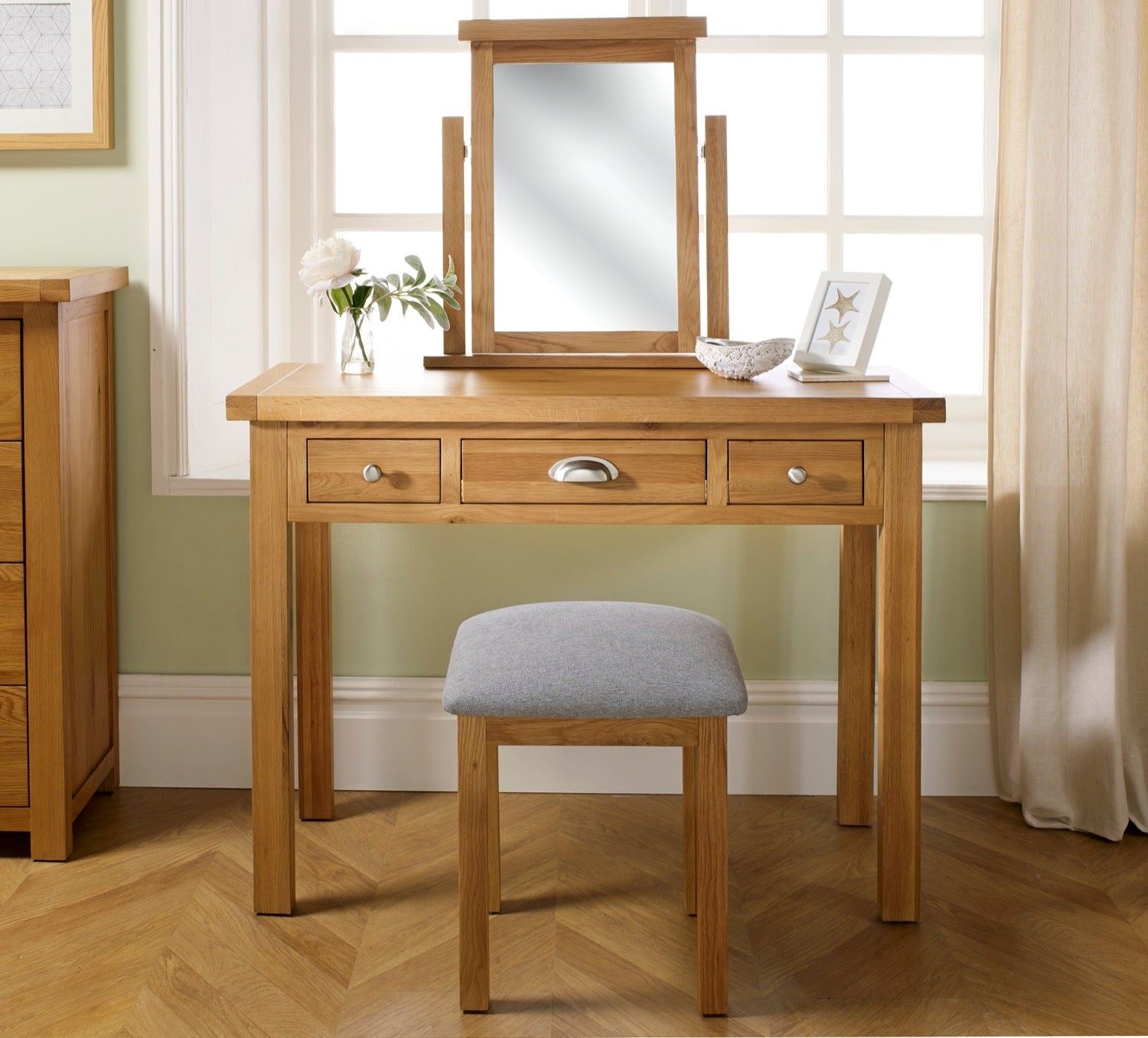 Woburn 3 Drawer Dressing Table - Oak