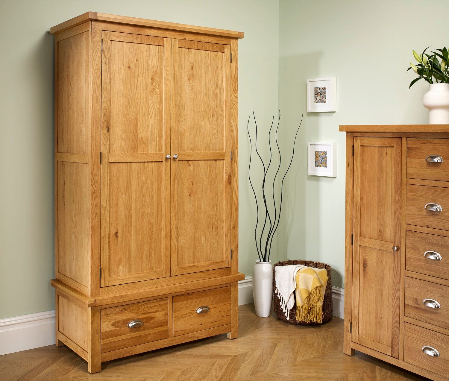 Woburn 2 Door 2 Drawer Wardrobe - Oak