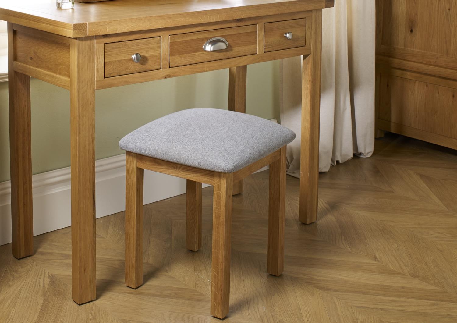 Woburn Stool - Oak