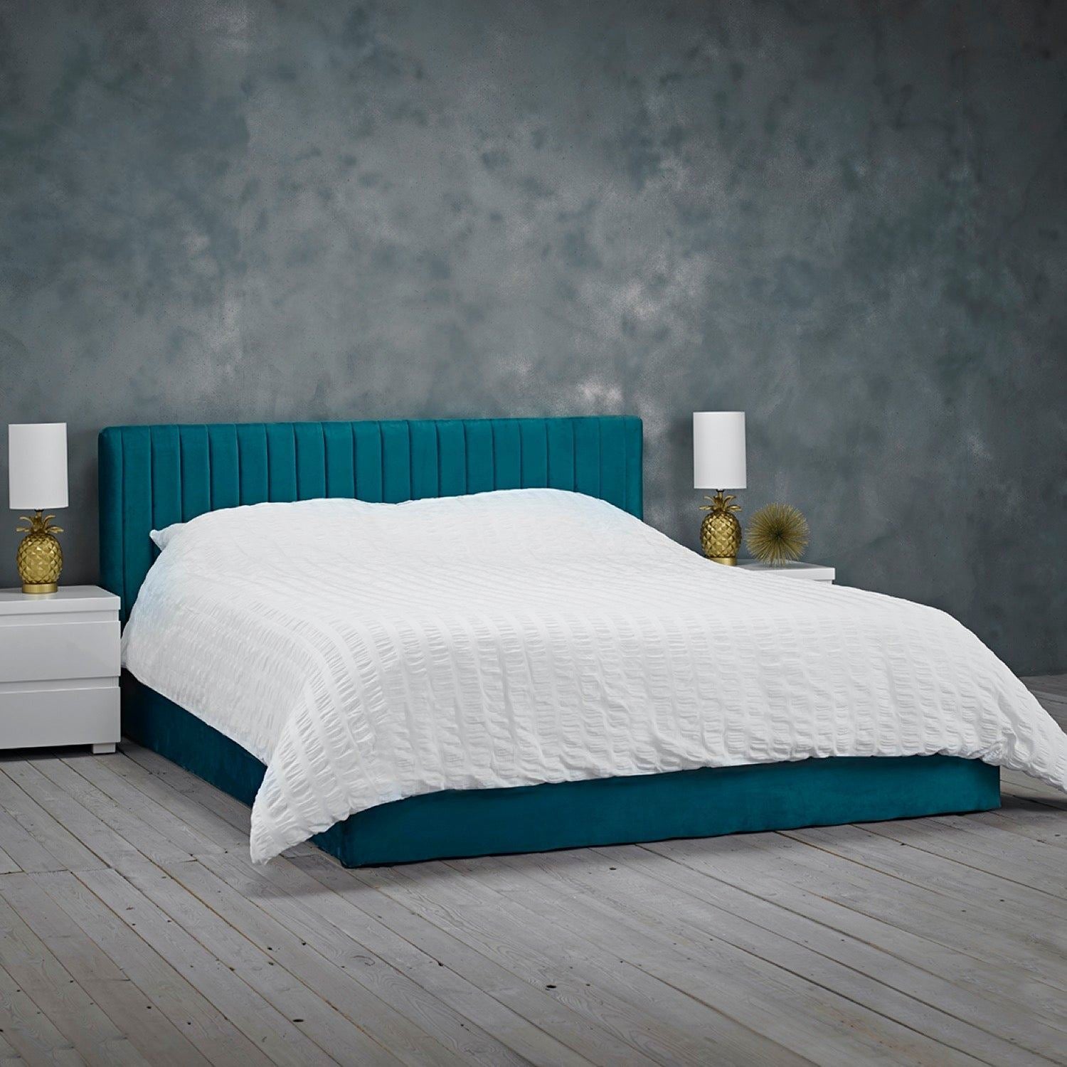 Berlin Teal Bed